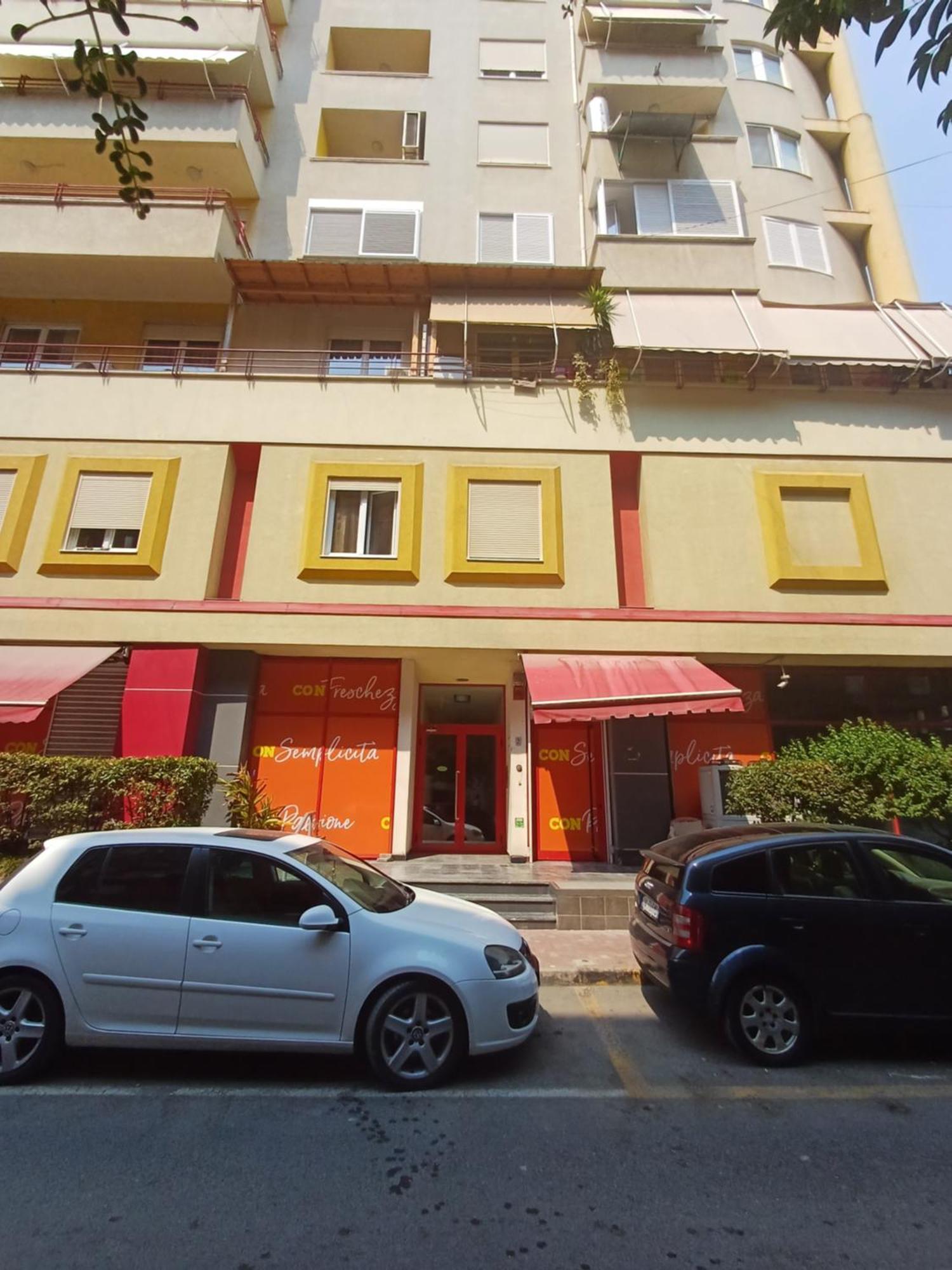 Rentapt Tirana Apartment Bagian luar foto